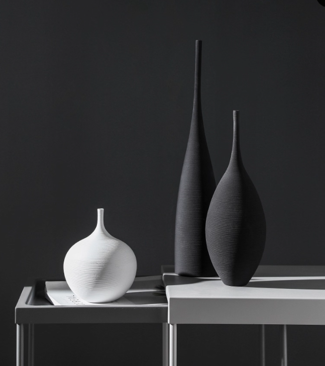 Strata Black Bottle Vase