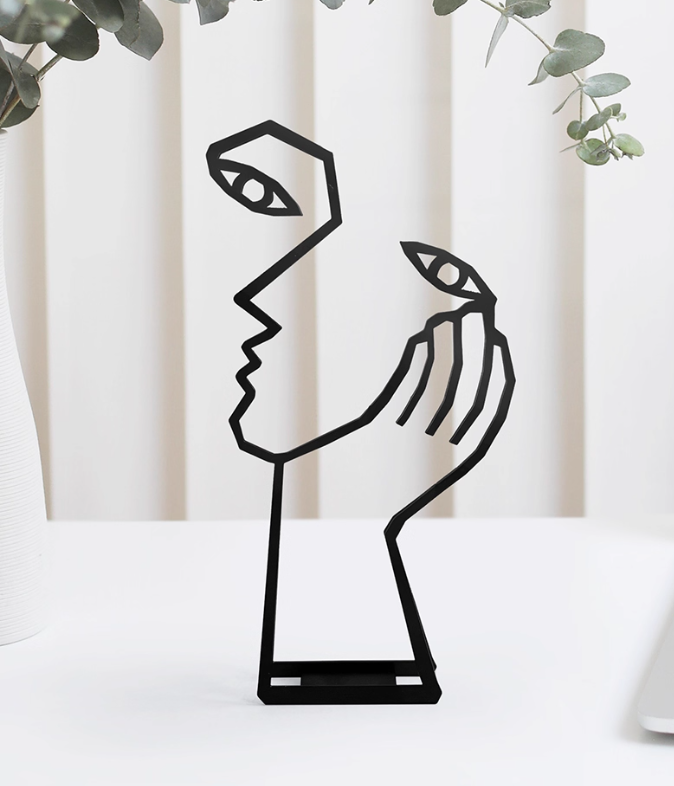 Picasso Contemplation Line