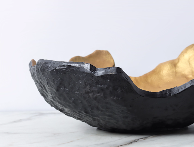 Obsidian Gold Centerpiece