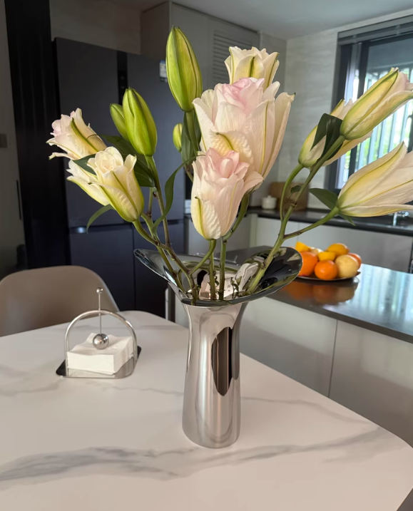 Chromium Ribbon Vase