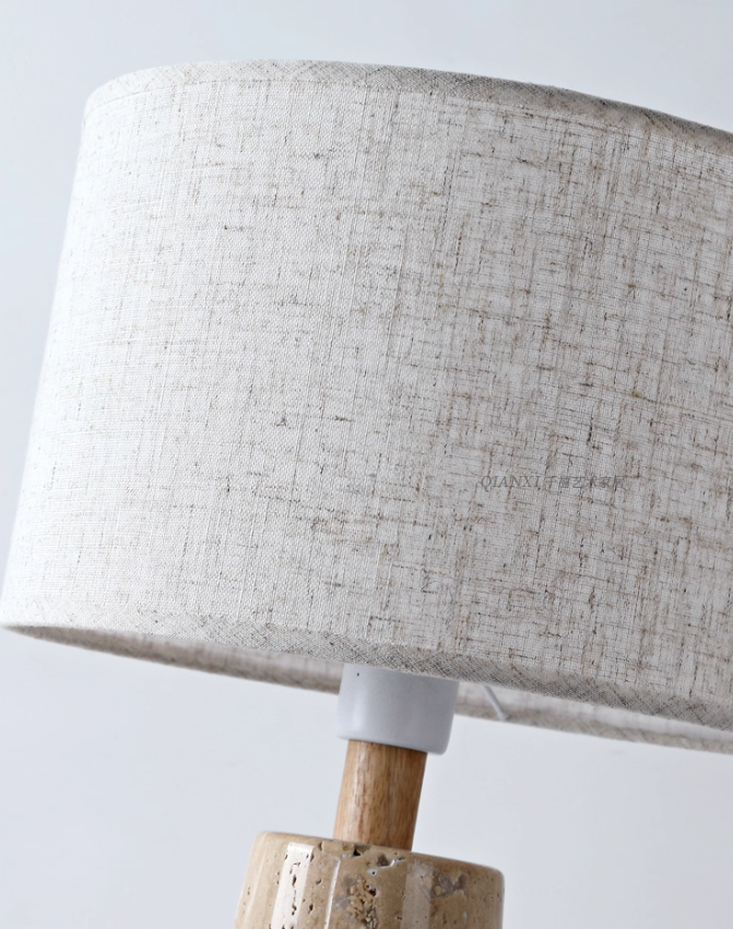 Goeun Table Lamp